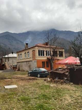 Отели типа «постель и завтрак» Dandalo Батуми Просторный двухместный номер с 2 отдельными кроватями-26