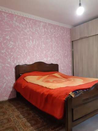 Отели типа «постель и завтрак» Dandalo Батуми Просторный двухместный номер с 2 отдельными кроватями-8